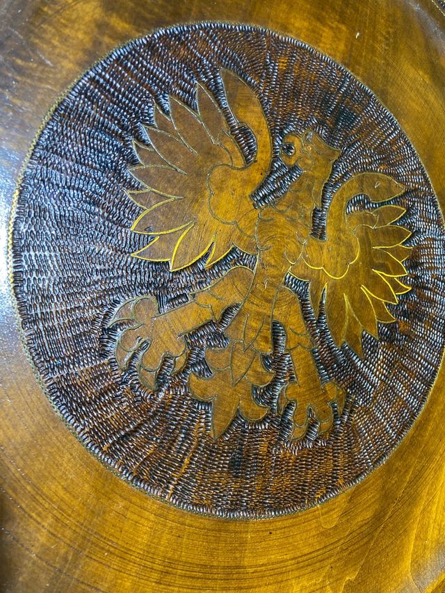 plato escudo Polonia