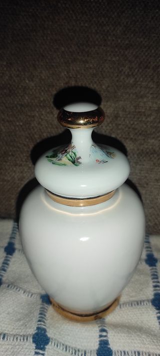 Jarrón oriental auténtico