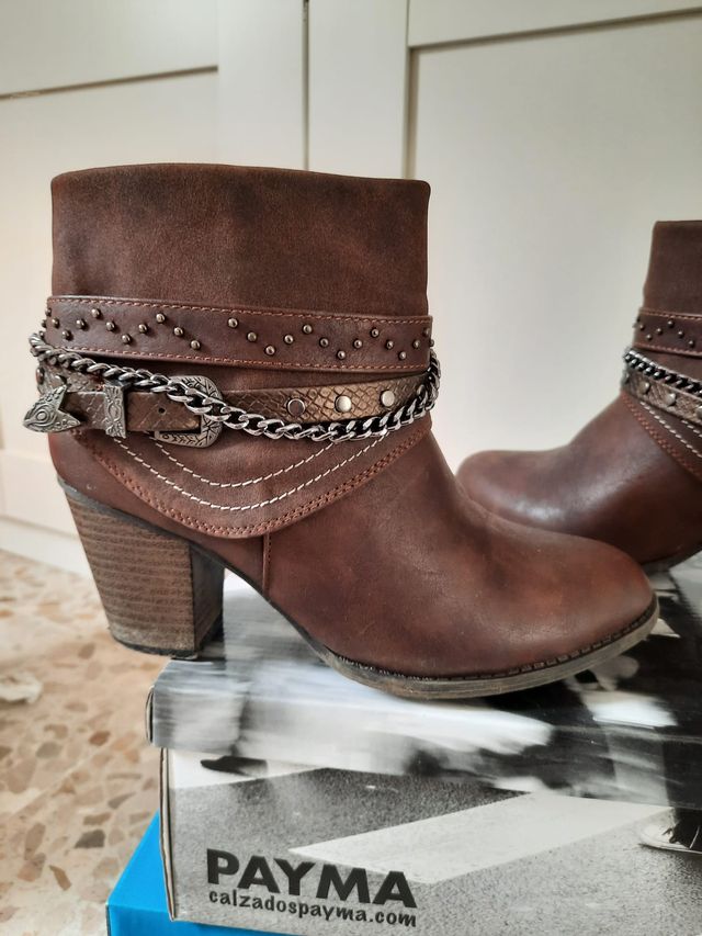 BOTAS CORTAS MARRONES DE MUJER