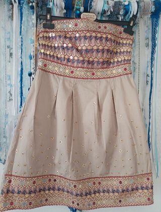 3 abiti con la parola d'onore