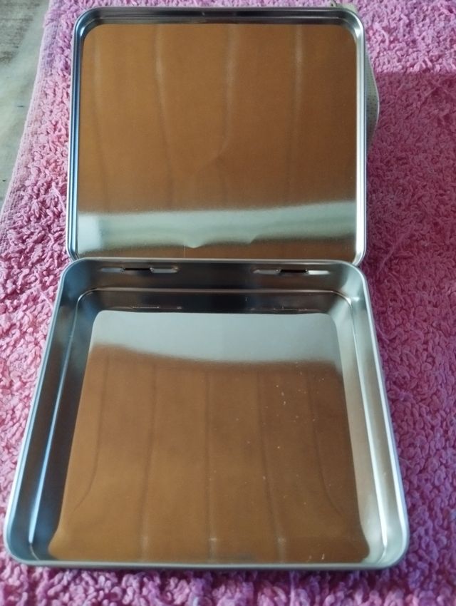 CAJA DE CIGARRILLOS /LATA M.MONROE