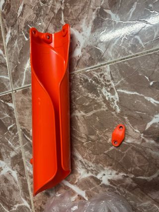 Protector de cubierta de horquilla