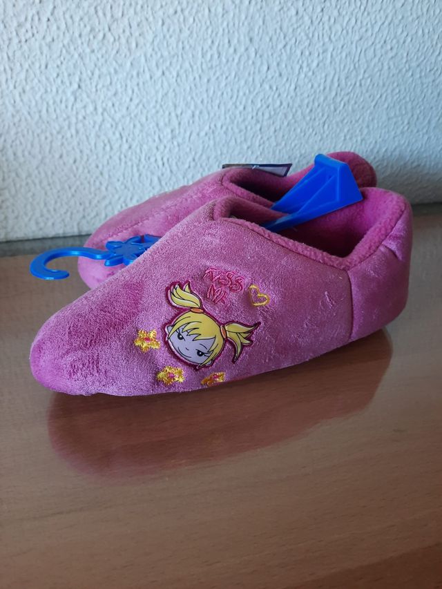 Zapatillas de casa invierno de niña sin estrenar
