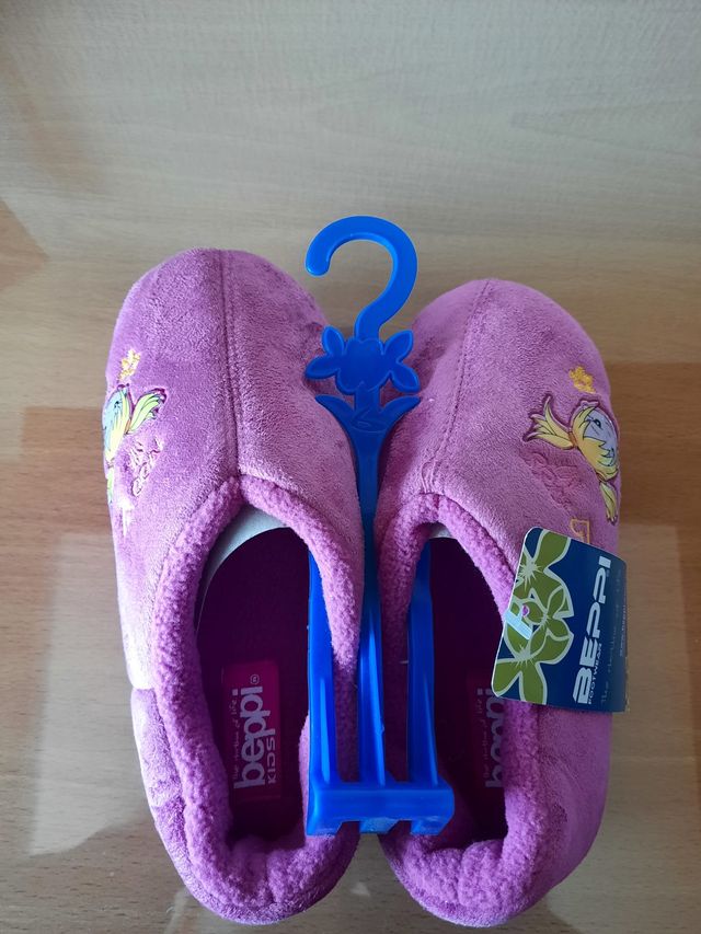 Zapatillas de casa invierno de niña sin estrenar