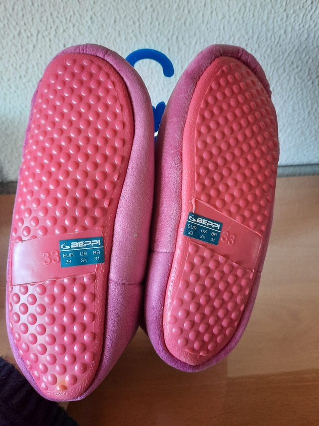 Zapatillas de casa invierno de niña sin estrenar
