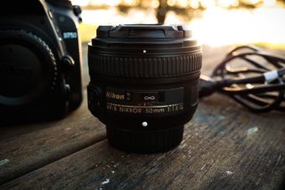 Cámara de fotos Nikon 750d.