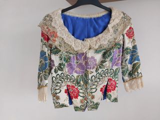 Traje de fallera adulta se vende o alquila