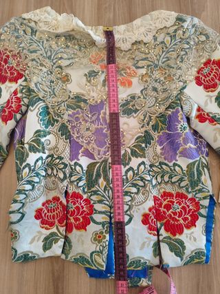 Traje de fallera adulta se vende o alquila