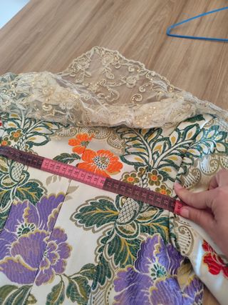 Traje de fallera adulta se vende o alquila