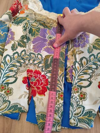 Traje de fallera adulta se vende o alquila