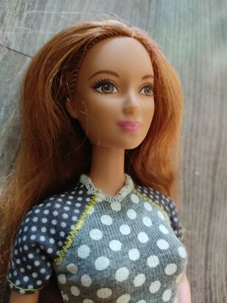 Muñeca barbie fashionistas summer mattel