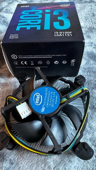 Procesador intel core i3-9100F 3.6GHz y disipador
