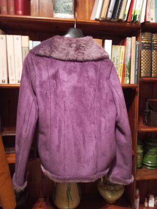 Chaqueta piel morada