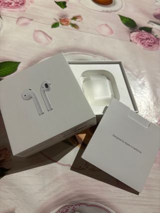 scatola vuota aripods