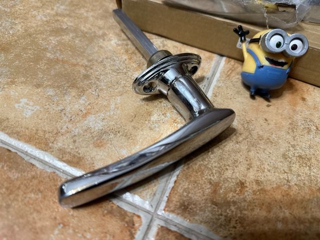 4  bonitos asideros para coches antiguos