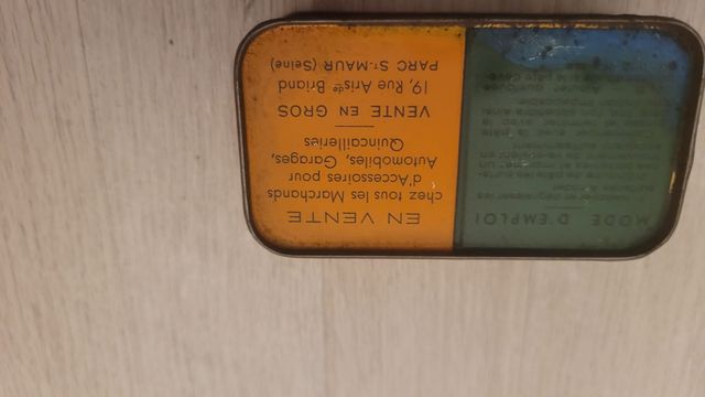 Lata aceite antigua