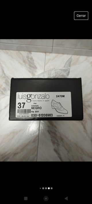 Zapatos cordones negros tacón bajo