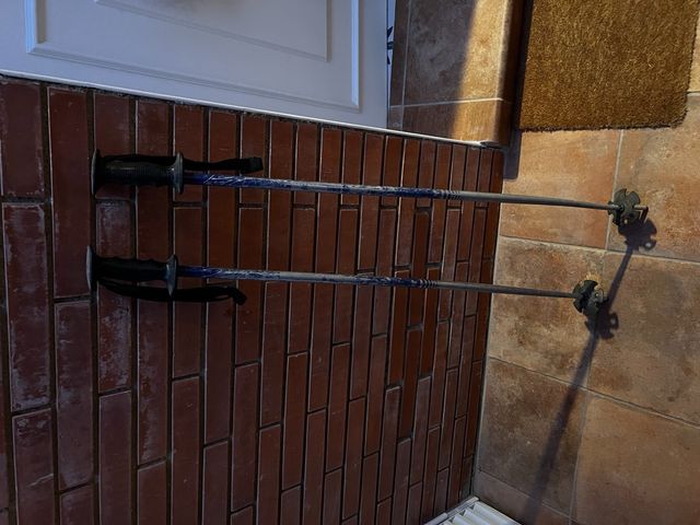 Esquis Dynastar 158 mujer con palos y fijaciones