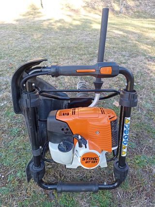Ahoyadora, taladro de tierra Stihl BT 131