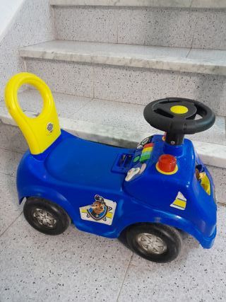 Moto correpasillos patrulla canina