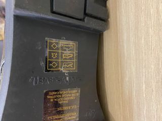 zapatos de charol y cordones impecables