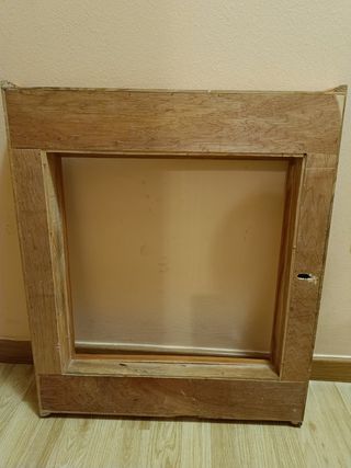 Marco grande de madera macizo