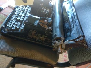 Maquina de escribir Hispano Oliveti