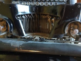 Maquina de escribir Hispano Oliveti