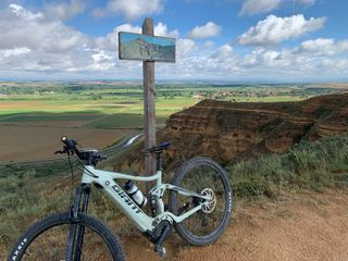 Giant Stance E+1 29 er