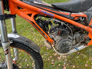 Moto de trial Scorpa 125 cc 2017 con asiento