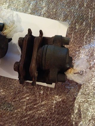 Pinzas delanteras e46 320d 150cv