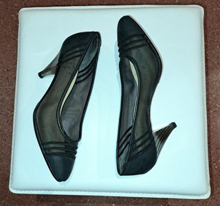 Zapatos de fiesta transparentes