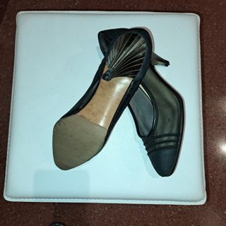 Zapatos de fiesta transparentes