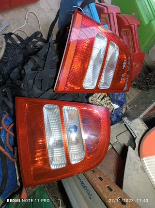 Faros y pilotos Skoda octavia