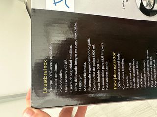 Licuadora Inox de la marca Jata