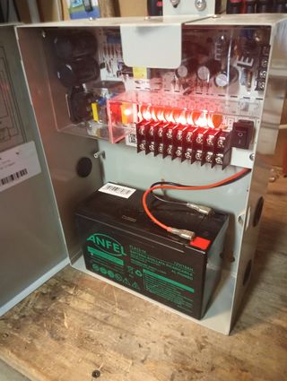 Gruppo UPS 12v