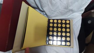 ÁLBUM NUEVO DE MONEDAS JUAN CARLOS I y cajetin