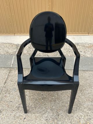 Sedia Louis Ghost Kartell nera