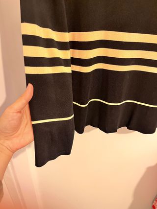 Camiseta negra beige viscosa 100%nueva S rayos