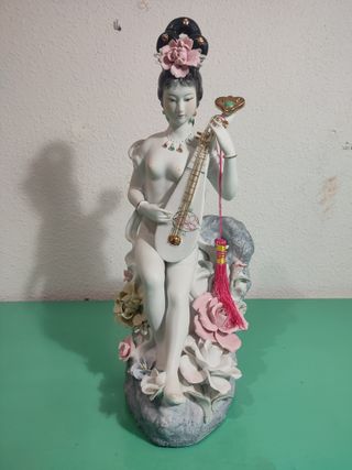 Geisha en Porcelana