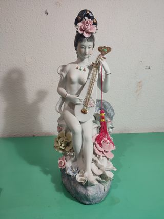 Geisha en Porcelana