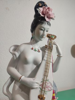 Geisha en Porcelana
