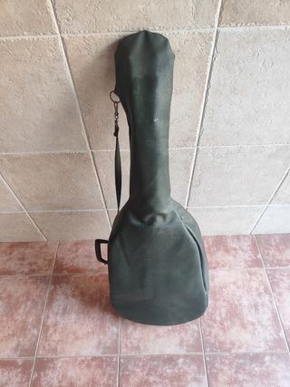 GUITARRA DE COLECCIÓN.
