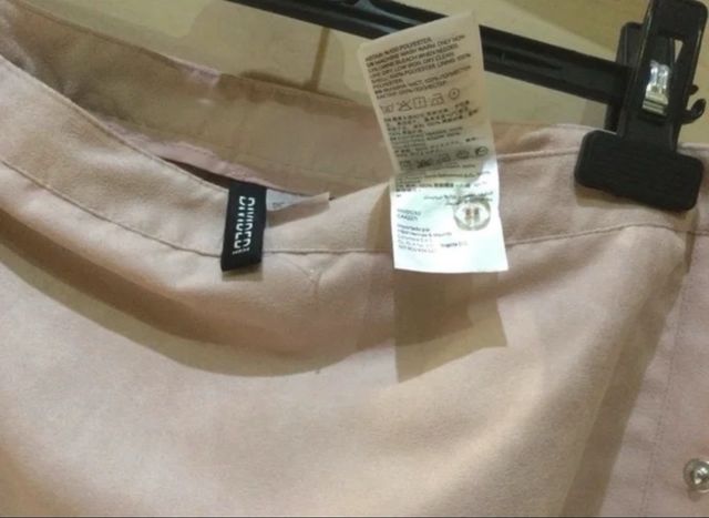 Falda rosa claro imitación ante, Divided, talla 40