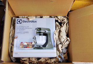 Robot Amasadora Electrolux EKM5550 1200 W. Nueva