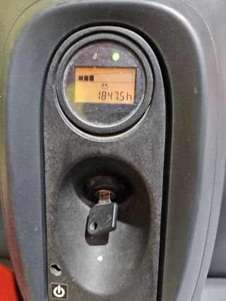 Traspaleta electrica linde