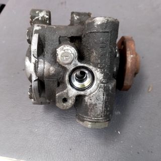 Bomba dirección asistida