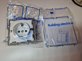 🆕Interruptor y embellecedor building electrical