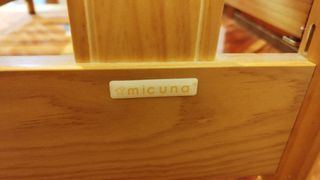 Cuna de bebe de madera con colchón - MICUNA