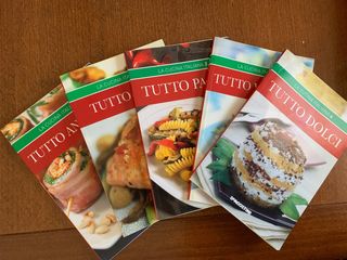 set di libri di cucina